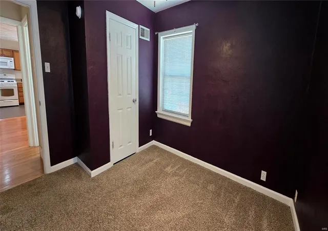 Listing Photo 3 - Condo for sale in building located at 6921 Southland Ave, St. Louis, MO 63109 - Unit #G