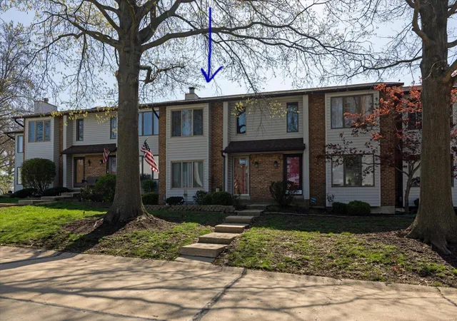 Photo 1 of Townhouse for sale at 62 Spring Song Ct #D, Saint Peters, MO 63376 | MLS# 25030148 | Listing updated on 2025-05-08