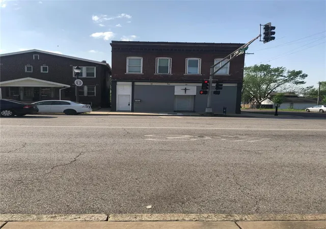 Photo 1 of Multi family home for sale at 8201 S Broadway St #8201-8203, Saint Louis, MO 63111 | MLS# 25030161 | Listing updated on 2025-05-09