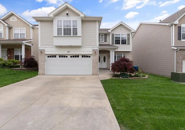 Photo 1 of Single family home for sale at 5810 Southcrest Way, Saint Louis, MO 63129 | MLS# 25030167 | Listing updated on 2025-05-07