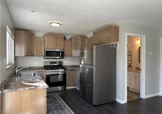 Photo 15 of Single family home for sale at 3985 Lakeshore Dr, New Haven, MO 63068 | MLS# 25030236 | Listing updated on 2025-05-08
