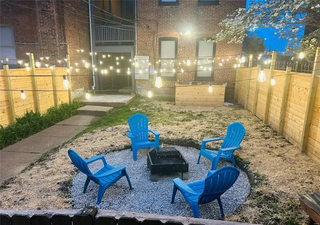 Photo 3 of Multi family home for sale at 905 Park Ave, Saint Louis, MO 63104 | MLS# 25030287 | Listing updated on 2025-05-12
