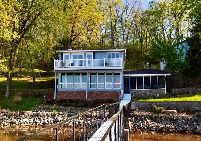 Photo 1 of Single family home for sale at 359 Shoe Lace Dr, Camdenton, MO 65020 | MLS# 25030290 | Listing updated on 2025-05-08