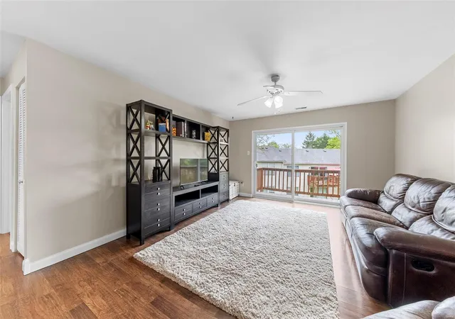 Photo 2 of Condo for sale at 70 Sugar Glen Ct #5, Saint Peters, MO 63376 | MLS# 25030409 | Listing updated on 2025-05-09