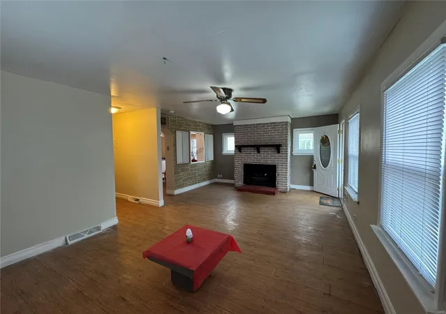 Photo 2 of Single family home for sale at 10235 Saint Anthony Ln, Saint Ann, MO 63074 | MLS# 25030494 | Listing updated on 2025-05-09
