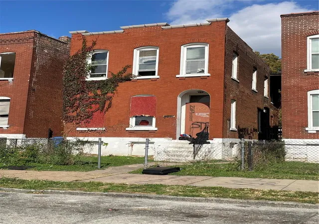 Photo 1 of Single family home for sale at 3707 Aldine Ave, Saint Louis, MO 63113 | MLS# 25030535 | Listing updated on 2025-05-09
