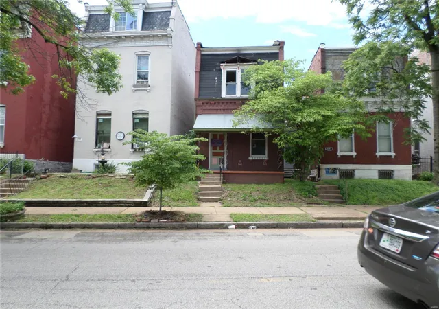 Photo 1 of Single family home for sale at 3005 Lemp Ave, Saint Louis, MO 63118 | MLS# 25030546 | Listing updated on 2025-05-09