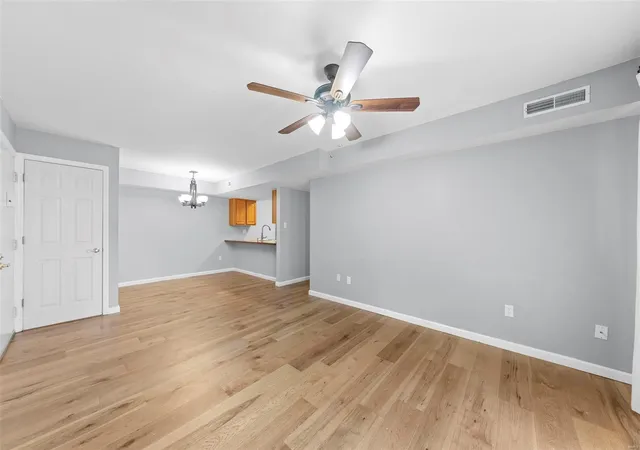 Listing Photo 4 - Condo for sale in building located at 514 Nirk Ave, Kirkwood, MO 63122 - Unit #B