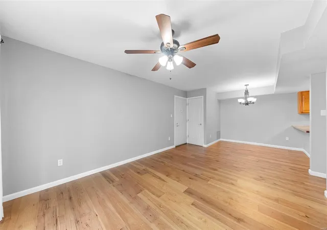 Listing Photo 5 - Condo for sale in building located at 514 Nirk Ave, Kirkwood, MO 63122 - Unit #B
