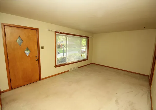Photo 2 of Single family home for sale at 9844 Boulder Ct, Saint Louis, MO 63119 | MLS# 25030732 | Listing updated on 2025-05-09