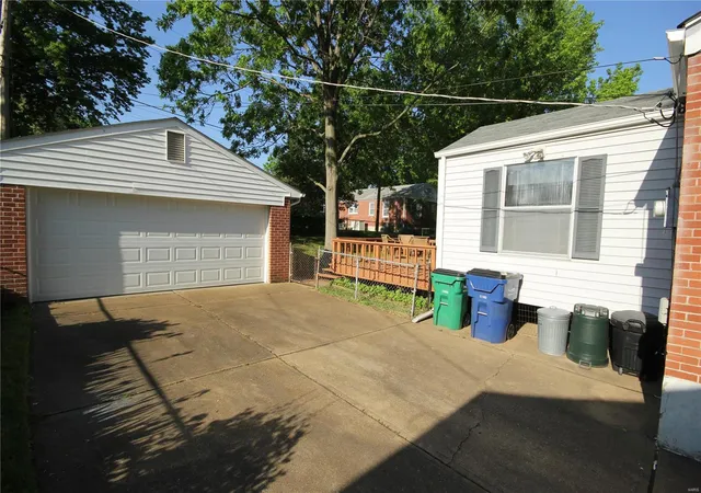 Photo 33 of Single family home for sale at 9844 Boulder Ct, Saint Louis, MO 63119 | MLS# 25030732 | Listing updated on 2025-05-09