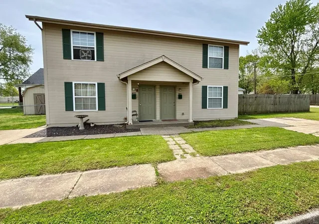 Photo 1 of Multi family home for sale at 403 Emmons Ave, Saint Charles, MO 63301 | MLS# 25030738 | Listing updated on 2025-05-10