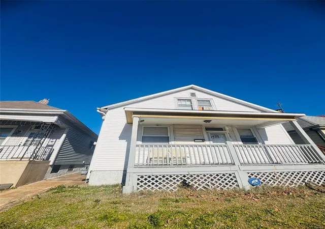 Photo 1 of Single family home for sale at 4357 Wallace St, Saint Louis, MO 63116 | MLS# 25030787 | Listing updated on 2025-05-10
