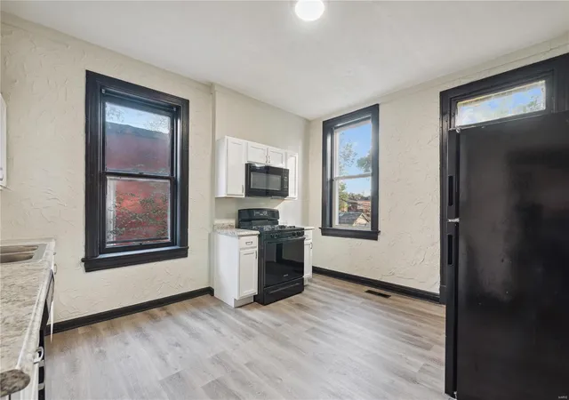 Photo 4 of Single family home for sale at 3416 Tennessee Ave, Saint Louis, MO 63118 | MLS# 25030790 | Listing updated on 2025-05-10
