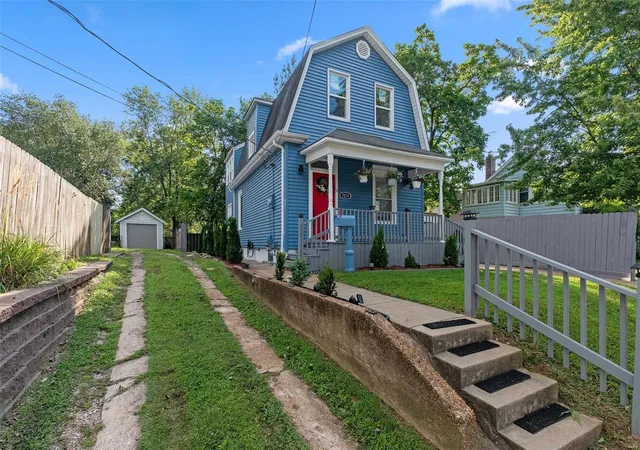 Photo 3 of Single family home for sale at 7211 Kensington Ave, Saint Louis, MO 63143 | MLS# 25030838 | Listing updated on 2025-05-10