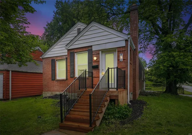 Photo 2 of Single family home for sale at 200 Thoroughman Ave, Saint Louis, MO 63135 | MLS# 25030974 | Listing updated on 2025-05-12