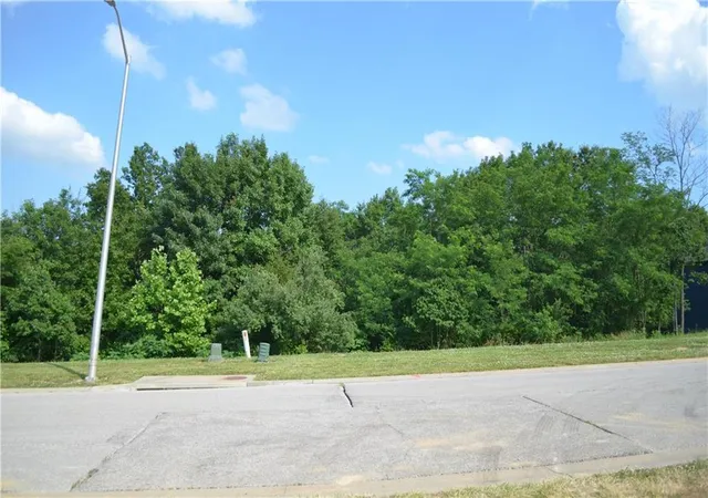 1st image of 6919 N Norton Ave, Kansas City, MO 64119 | MLS# 2232322