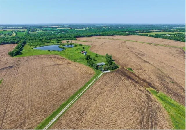 4th image of 30485 W 207Th St, Gardner, KS 66030 | MLS# 2357699