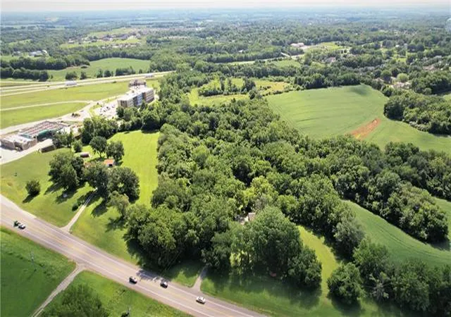 5th image of 4411 Rochester Rd, Saint Joseph, MO 64506 | MLS# 2403661