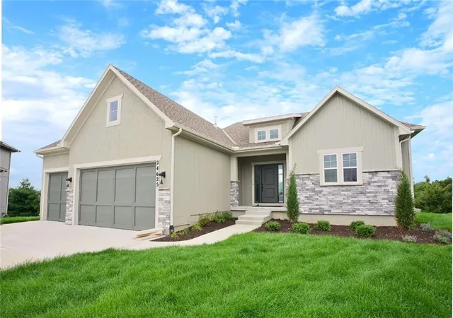 4th image of 24625 W 126Th Ter, Olathe, KS 66061 | MLS# 2416260