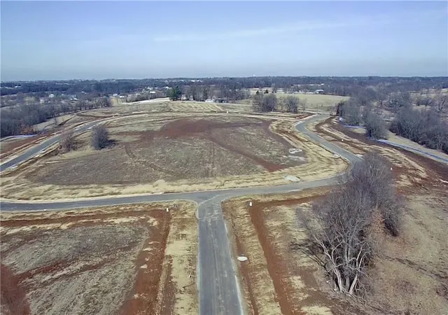 10th image of 32201 Outer Belt Rd, Lake Lotawana, MO 64086 | MLS# 2418590