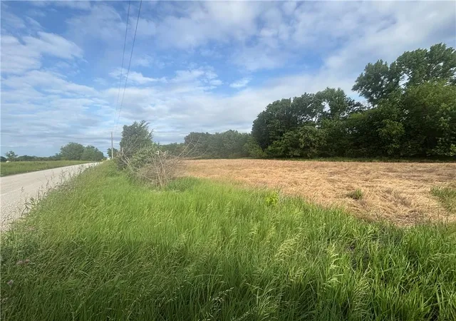 2nd image of 207th Rd, Spring Hill, KS 66083 | MLS# 2425721