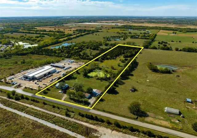Photo 1 of Single family home for sale at 9730 Sunflower Rd, De Soto, KS 66018 | MLS# 2458543 | Listing updated on 2026-10-15