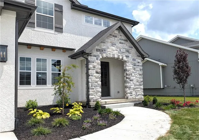 3rd image of 16909 Futura St, Overland Park, KS 66085 | MLS# 2458754