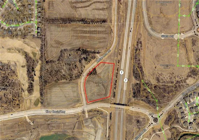 2nd image of Hedge Lane Ter, Shawnee Mission, KS 66226 | MLS# 2466596