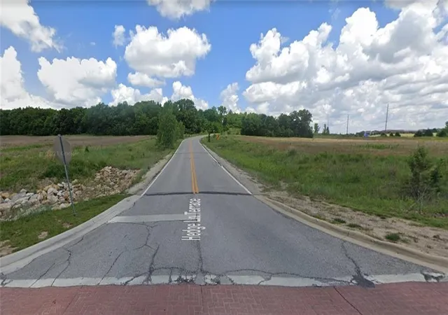 29th image of Hedge Lane Ter, Shawnee Mission, KS 66226 | MLS# 2466596