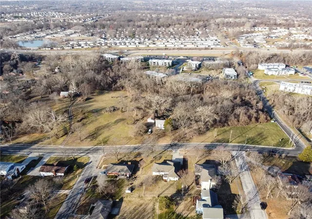 6th image of 5908 N Broadway St, Kansas City, MO 64118 | MLS# 2477465