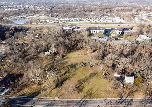 5th image of 5908 N Broadway St, Kansas City, MO 64118 | MLS# 2477465