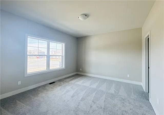 Photo 3 of Single family home for sale at 12585 N Beacon Ct, Platte City, MO 64079 | MLS# 2481413 | Listing updated on 2026-09-27