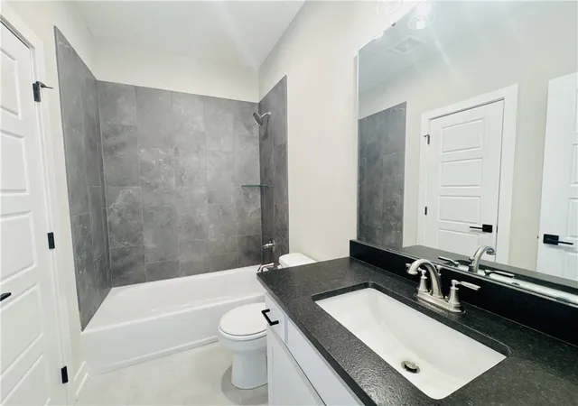 Photo 3 of Single family home for sale at 12585 N Beacon Ct, Platte City, MO 64079 | MLS# 2481413 | Listing updated on 2026-09-27