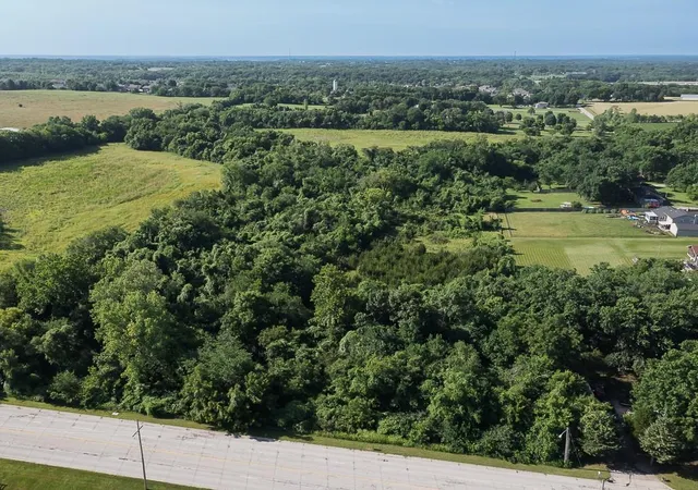 2nd image of 13319 Parallel Pkwy, Kansas City, KS 66109 | MLS# 2493357