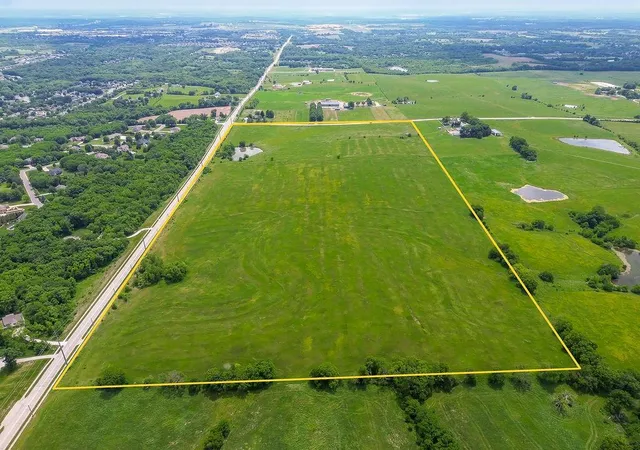 Photo 1 of Sale Pending at 11600 Donahoo Rd, Kansas City, KS 66109 | MLS# 2507447 | Listing updated on 2026-08-20