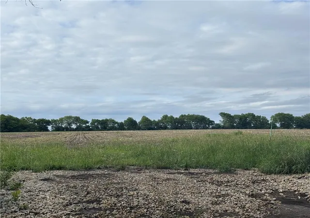 2nd image of 169 Hwy, Spring Hill, KS 66083 | MLS# 2507540