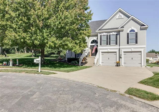 1st image of 3505 London Ct, Saint Joseph, MO 64506 | MLS# 2507945