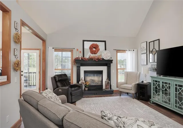 3rd image of 3505 London Ct, Saint Joseph, MO 64506 | MLS# 2507945