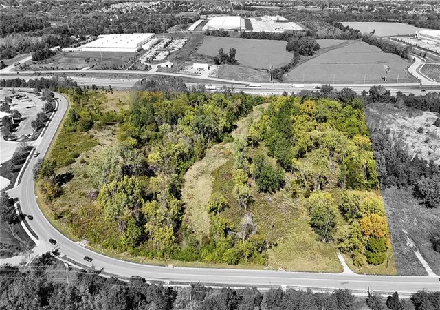 1st image of 2401 Coronado Dr, Blue Springs, MO 64029 | MLS# 2512902