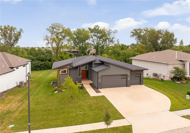 Photo 2 of Single family home for sale at 8973 Shady Bend Rd, Lenexa, KS 66227 | MLS# 2513825 | Listing updated on 2026-10-07