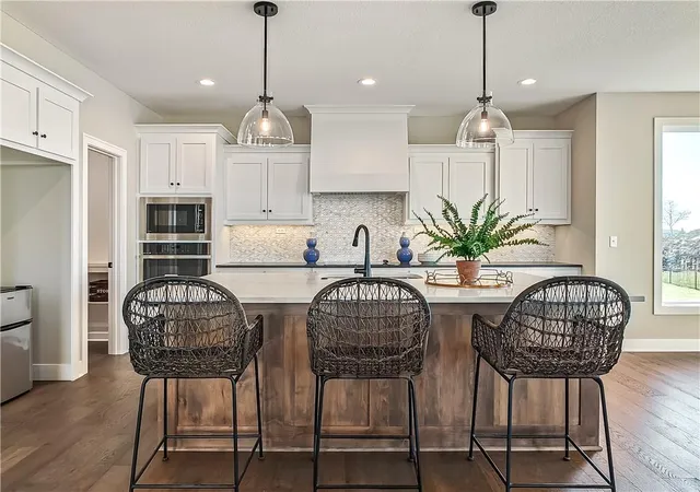 Photo 1 of Single family home for sale at 9300 Zarda Dr, Lenexa, KS 66227 | MLS# 2514638 | Listing updated on 2026-10-09