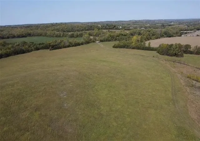 2nd image of Sw Burlingame Rd, Topeka, KS 66619 | MLS# 2517822