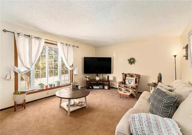 5th image of 2209 N Leonard Rd, Saint Joseph, MO 64506 | MLS# 2518733