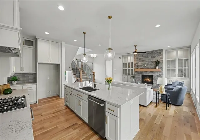 Photo 3 of Single family home for sale at 17021 King St, Overland Park, KS 66221 | MLS# 2523491 | Listing updated on 2026-07-18