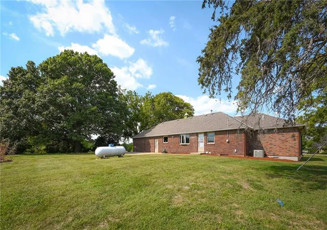 Homes for sale in Stilwell, KS | 3385 W 183Rd St, Stilwell, KS 66085 | MLS# 2524796