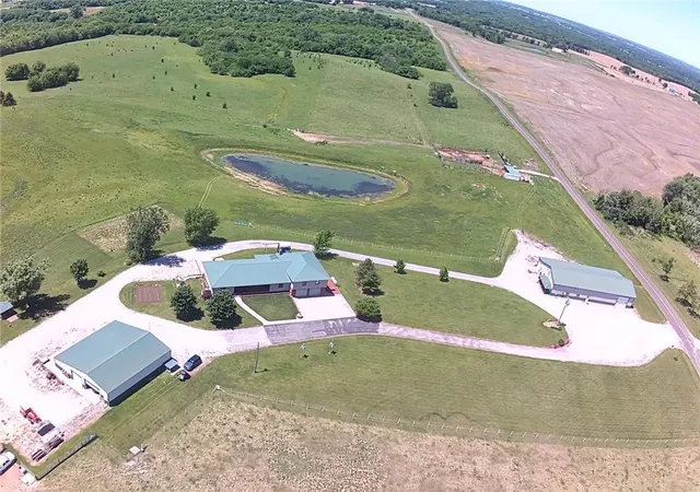 1st image of 3600 Ne State Route W Rural Route, Weatherby, MO 64497 | MLS# 2525337