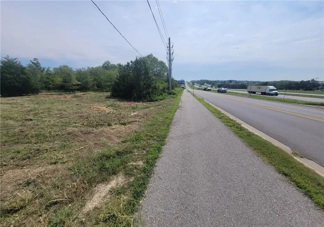 14th image of Jefferson St, Blue Springs, MO 64014 | MLS# 2531104
