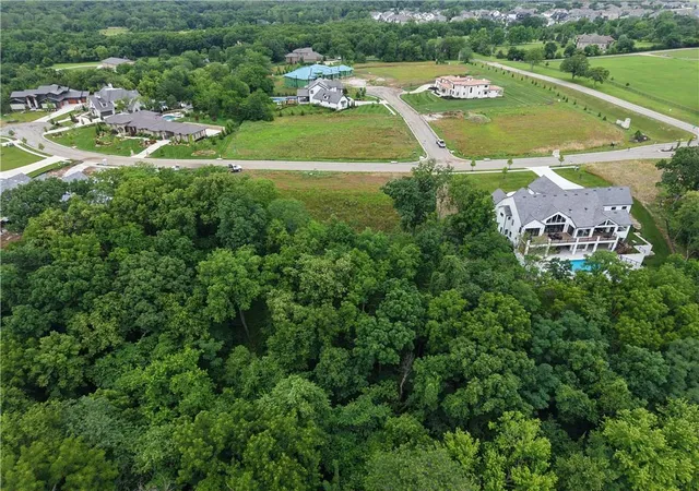 4th image of 17500 W Terrydale Rd, Overland Park, KS 66221 | MLS# 2531242