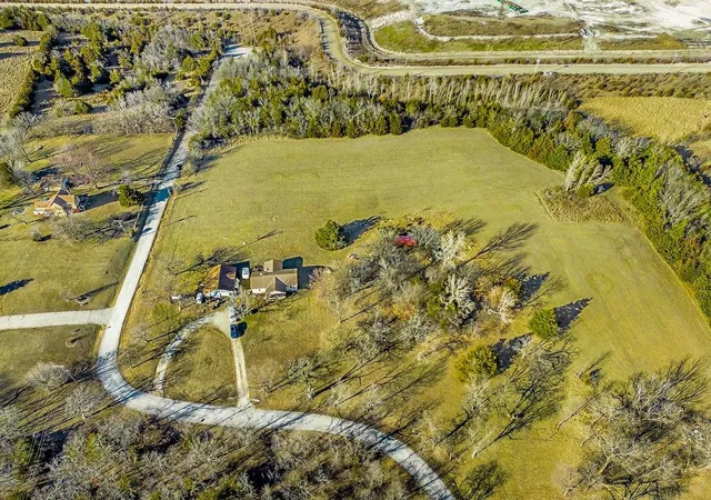 4th image of 5750 Locust St, Shawnee, KS 66218 | MLS# 2532960